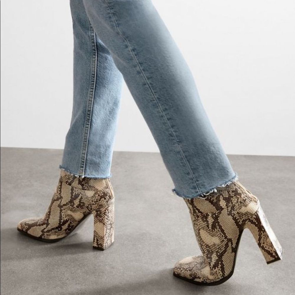 Inesa Block Heeled Bootie